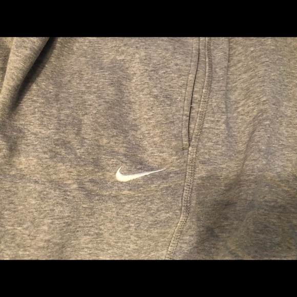 Nike light grey sweatpants - Picture 4 of 5